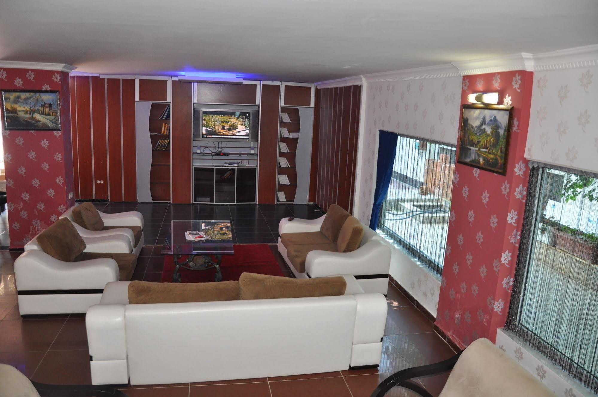 Madi hotel Antalya Bagian luar foto